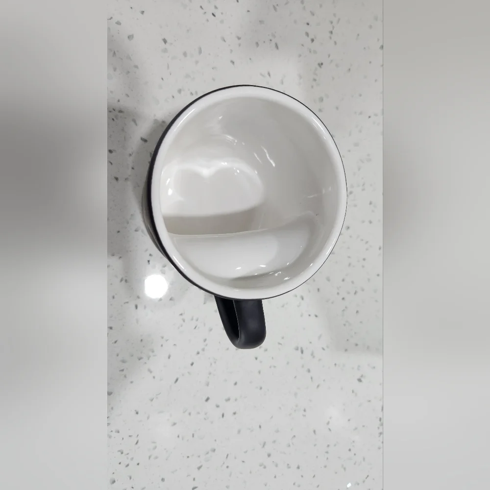 Hello Kitty Color Changing Coffee Mug - Picture 5 of 10